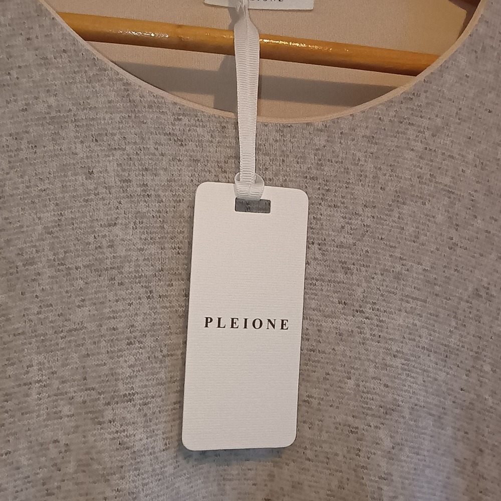 NWT Pleione Nordstrom Gray Layered Cape Tunic Top Long Sleeve Blouse Sz S/M‎ - Picture 4 of 12